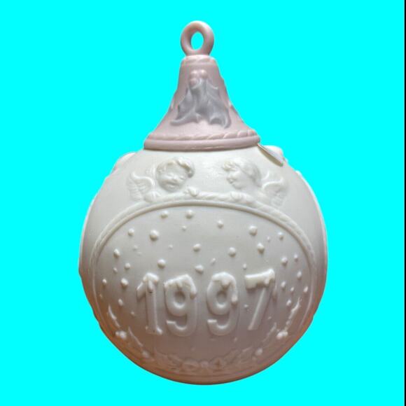 Lladro Year 1997 Ball Ornament Baby’s First Christmas Porcelain #16539 - Picture 1 of 16